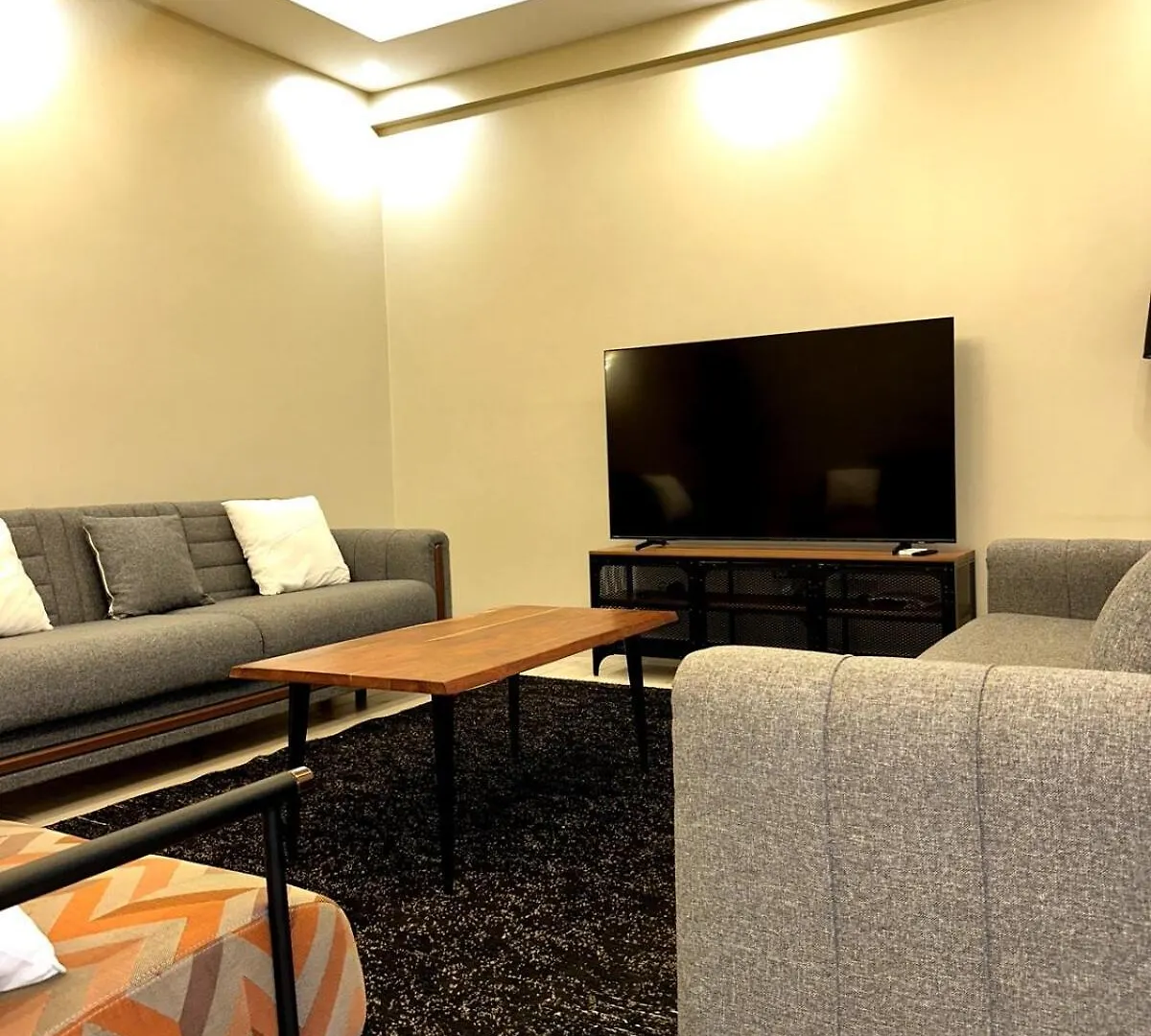 The Dkay Residence Kololo 坎帕拉 公寓